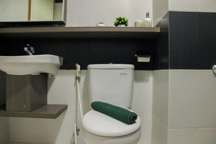 Депок: Modern 1BR with Sofa Bed @ Cinere Bellevue Apartment