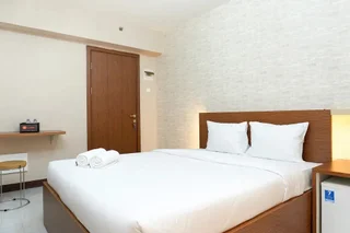 Депок: Modern Studio Apartment at Cinere Resort