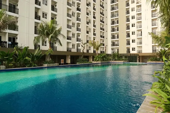 Депок: Modern Studio Apartment at Cinere Resort