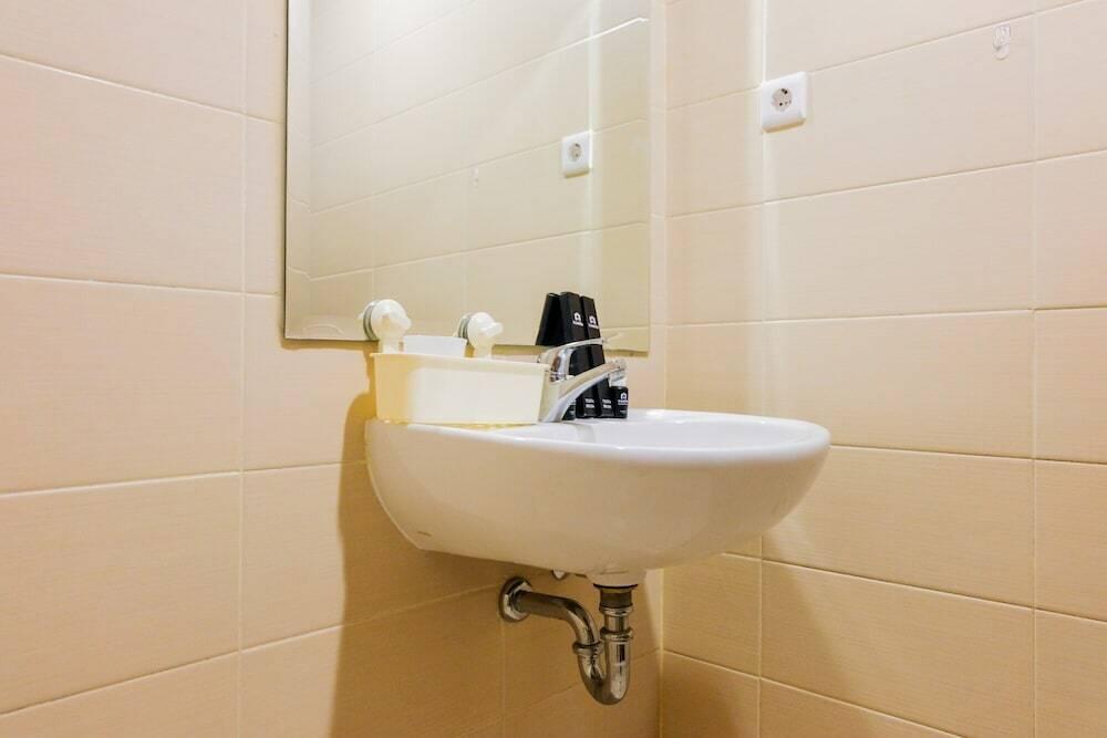 Legok: Cozy 1BR Unit Saveria Apartment