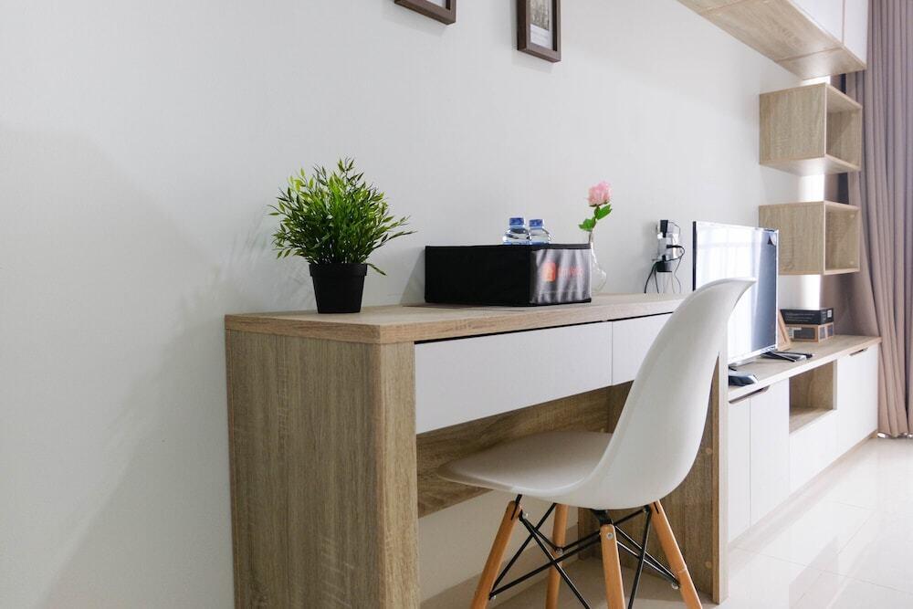 Cozy Studio Apartment @ Springwood Residence — фото 5