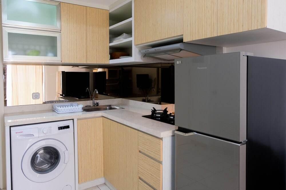 Legok: Comfy 2BR at M-Town Residence Apartment