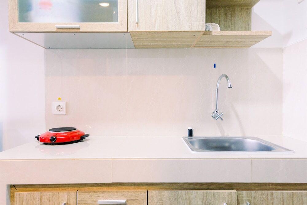 Тангеранг: Brand New Compact Modern Studio Springwood Apartment