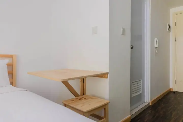 Legok: Cozy Studio Room at M-Town Apartment near Summarecon Serpong Mall