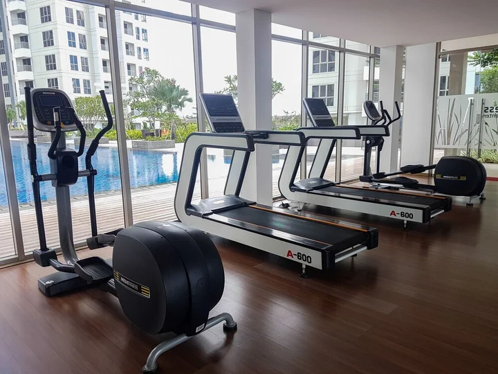 Legok: Comfy Studio at M-Town Gading Serpong Apartment