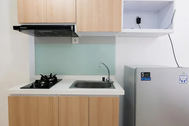 Legok: Comfy Studio at M-Town Gading Serpong Apartment