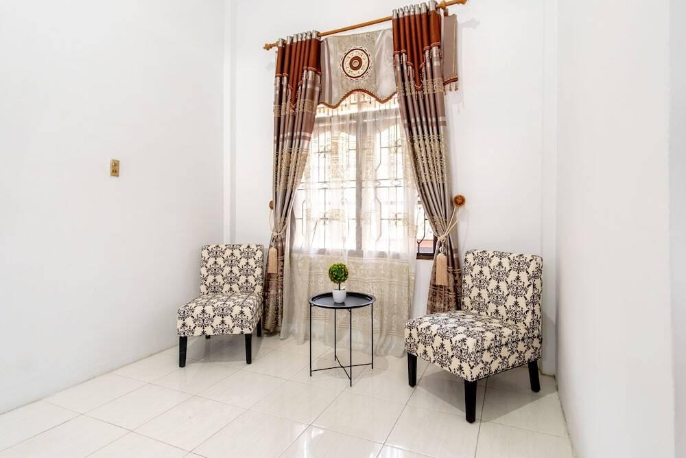 Медан: OYO 1632 1000 House Syariah