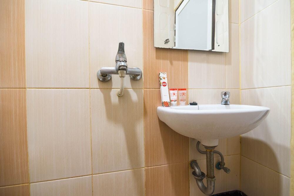 Понтианак: OYO 1484 Sentosa Guest House