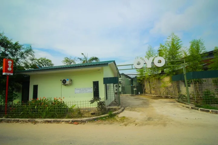Дюмай: Oyo 1596 Taman Homestay Syariah