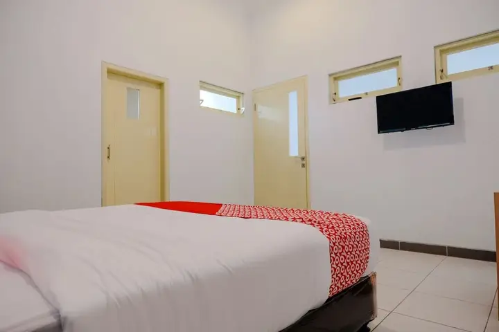 OYO 1509 Candi Panggung Family Guest House Syariah — фото 3