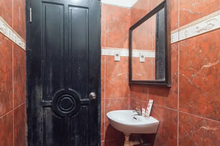 Амбон: OYO 1872 Sakinah Grand Soabali Hotel