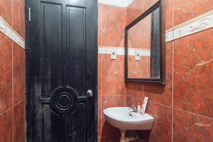 Амбон: OYO 1872 Sakinah Grand Soabali Hotel