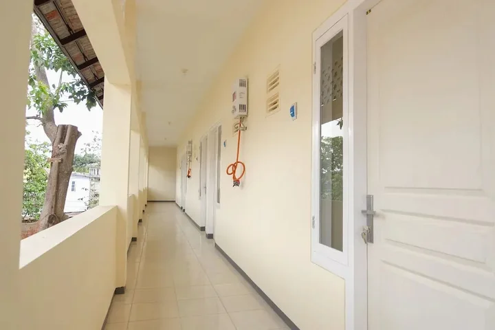 Маланг: Oyo1455 Little Creek Familystays Syariah