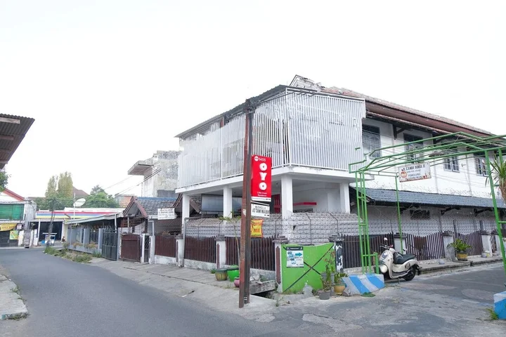 Маланг: Oyo1455 Little Creek Familystays Syariah