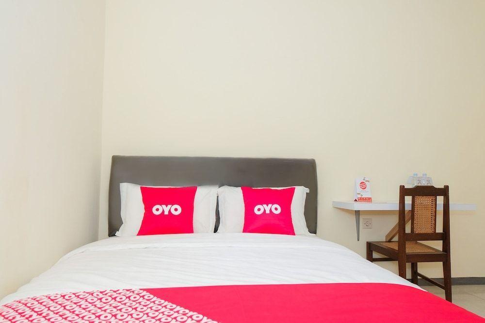 Маланг: Oyo1455 Little Creek Familystays Syariah