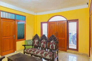 Депок: OYO 1880 Ambassador Homestay Syariah
