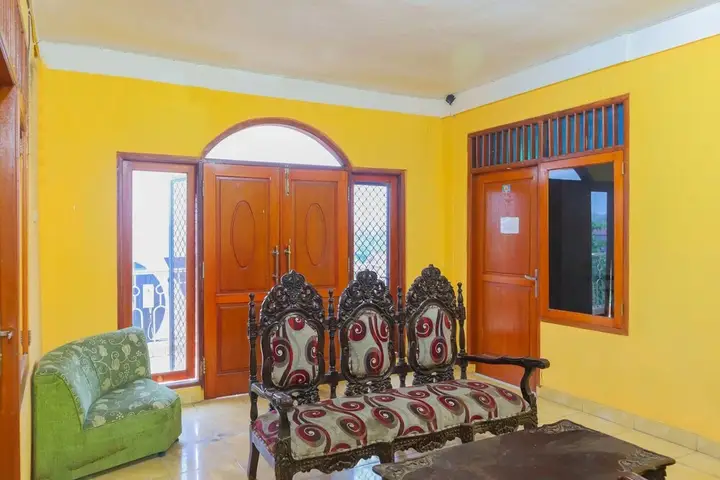 OYO 1880 Ambassador Homestay Syariah — фото 2