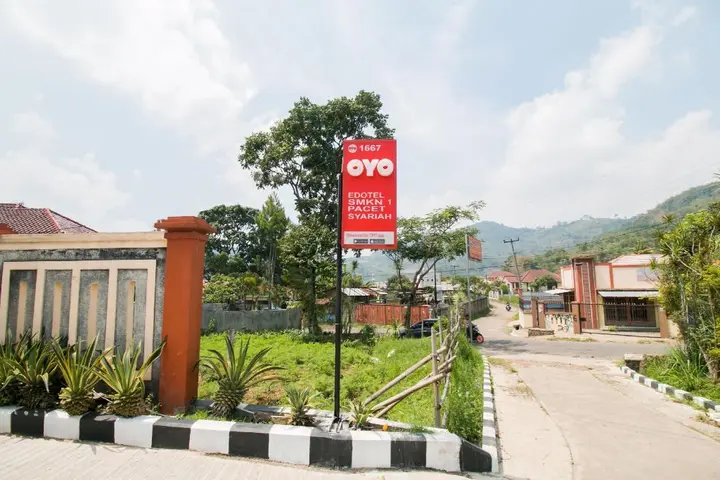 Чипанас: OYO 1667 Edotel Smkn 1 Pacet Syariah