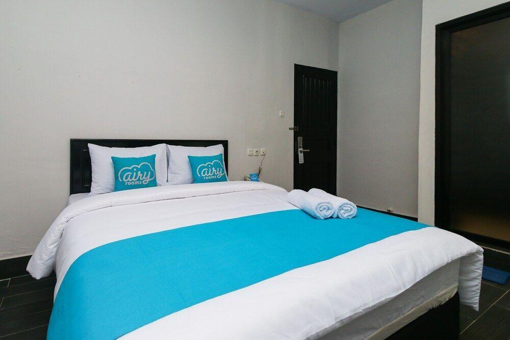 Пеканбару: Airy Panam HR Soebrantas KM 8.5 Pekanbaru