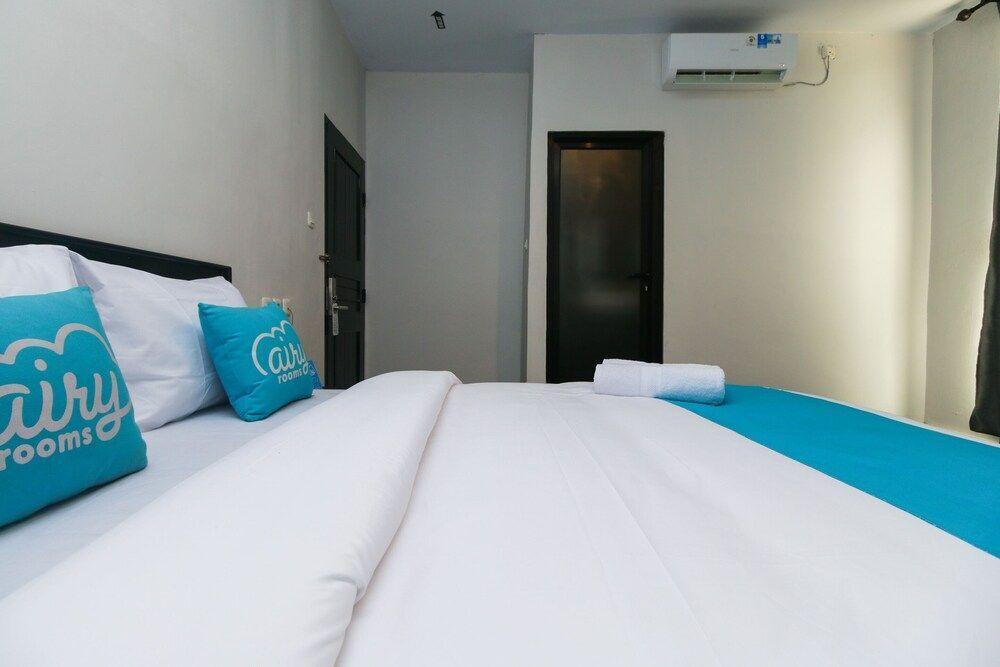 Пеканбару: Airy Panam HR Soebrantas KM 8.5 Pekanbaru