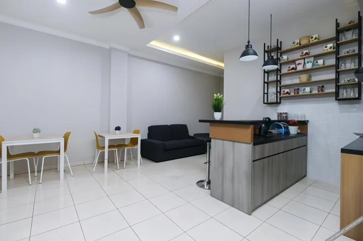 Депок: Airy Syariah Cinere Raya Nb13 Depok