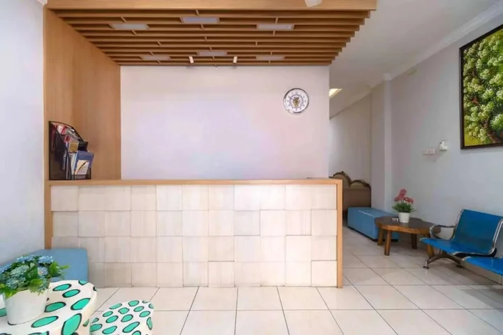 Депок: Airy Syariah Cinere Raya Nb13 Depok