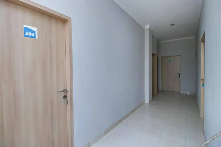 Депок: Airy Syariah Cinere Raya Nb13 Depok