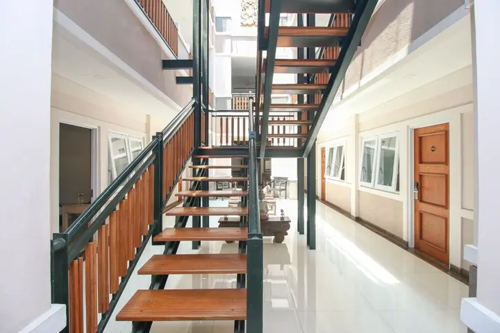 Суракарта: Airy Stasiun Purwosari Merpati 39B Solo