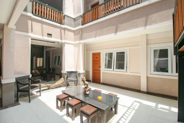 Суракарта: Airy Stasiun Purwosari Merpati 39B Solo