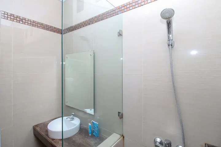 Суракарта: Airy Stasiun Purwosari Merpati 39B Solo