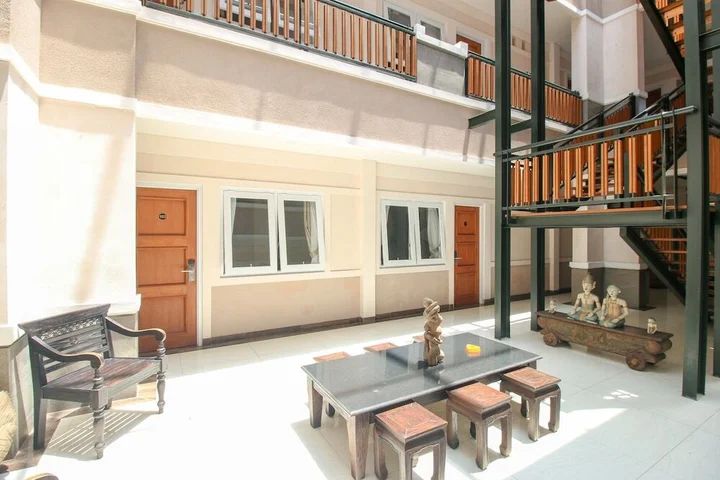 Суракарта: Airy Stasiun Purwosari Merpati 39B Solo