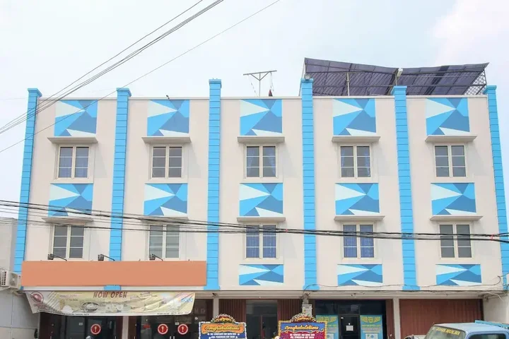 Тангеранг: Airy Karawaci Empu Barada Raya 51 Tangerang
