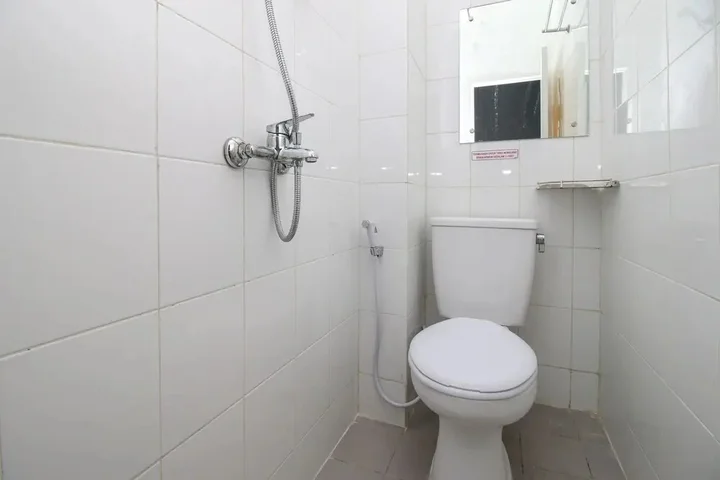Тангеранг: Airy Karawaci Empu Barada Raya 51 Tangerang