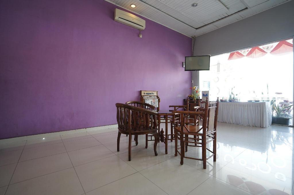 Лубуклингау: OYO 1441 Hotel Dempo Permai