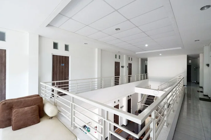 Семаранг: OYO 1884 Sunshine Hostel