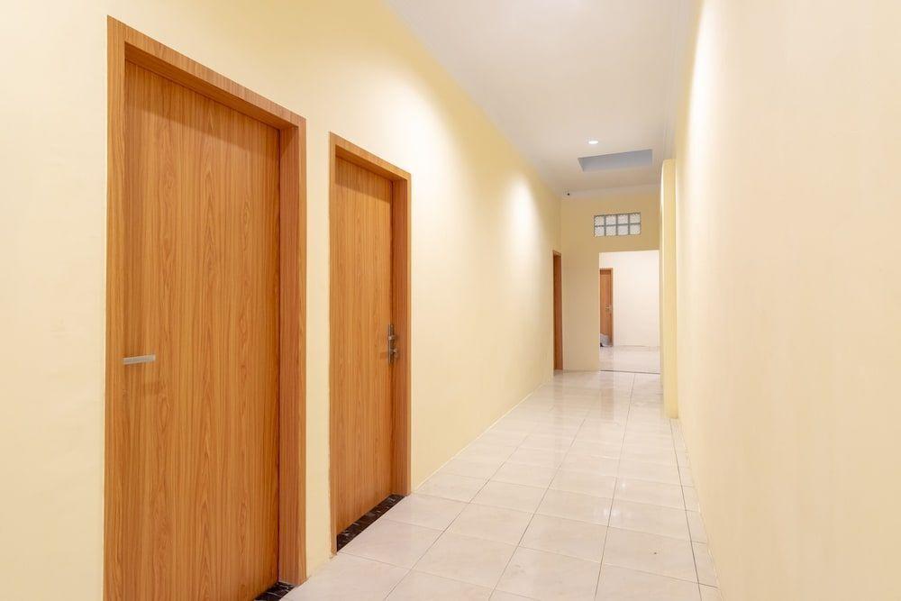 Медан: Oyo 1505 Studio 10 Home Stay