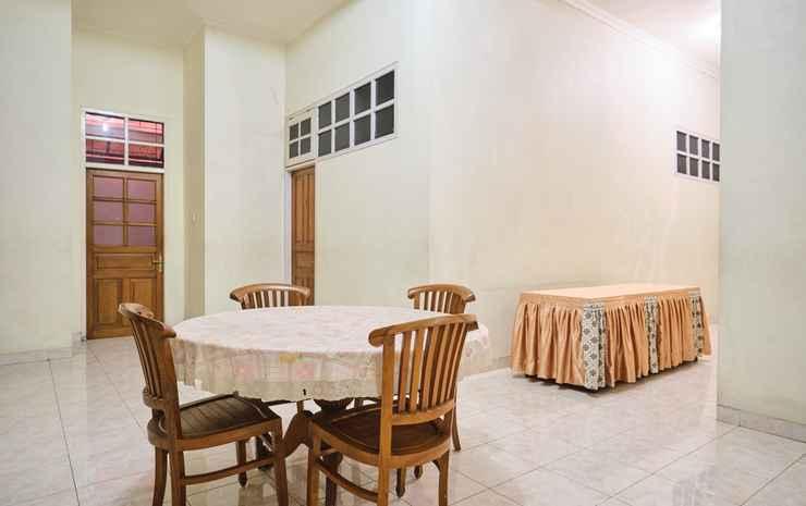 Депок: OYO 2061 Rizki Dhira Guest House Syariah
