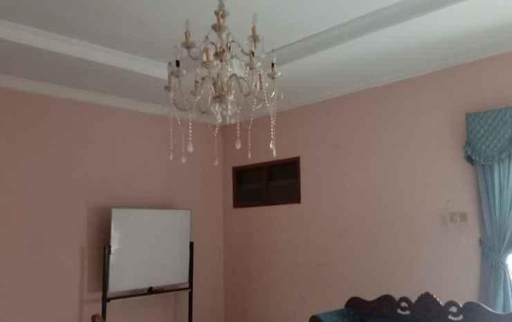 Суракарта: OYO 1751 Hotel Trihadhi