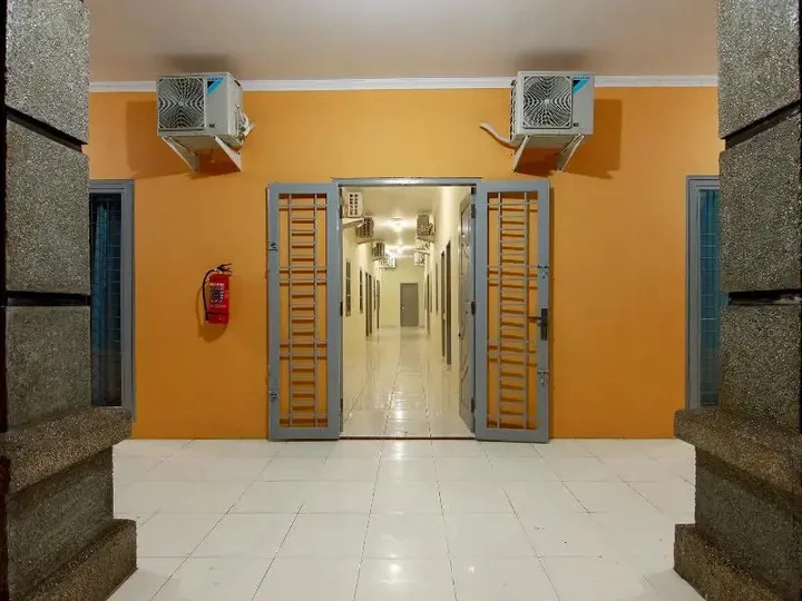 Медан: OYO Living 1332 Almonsari Residence
