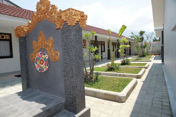 Палу: OYO 1656 Parama Su Hotel