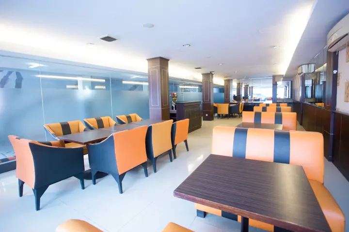 Банджармасин: OYO 1724 Hotel Sembilan Sembilan