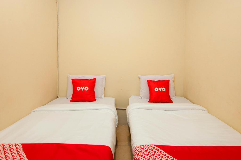 Озеро Тоба: OYO 2045 Hotel 211