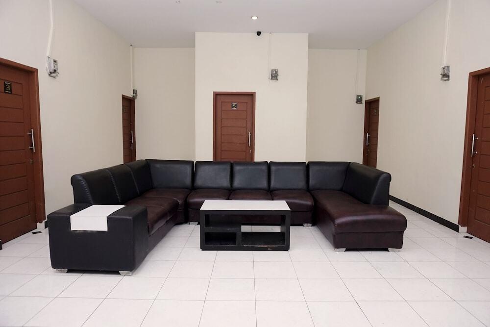 Медан: OYO 2078 Rosemary Residence Syariah