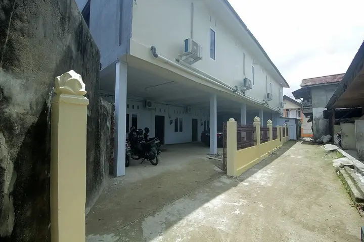 Джамби: OYO 2049 Tassa Kost Syariah