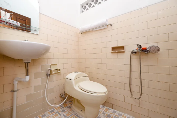 Суракарта: SUPER OYO Capital O 1644 Hotel Griya Kencana