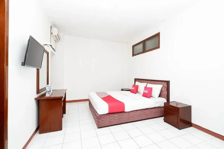 Суракарта: SUPER OYO Capital O 1644 Hotel Griya Kencana