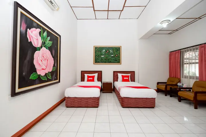 Суракарта: SUPER OYO Capital O 1644 Hotel Griya Kencana