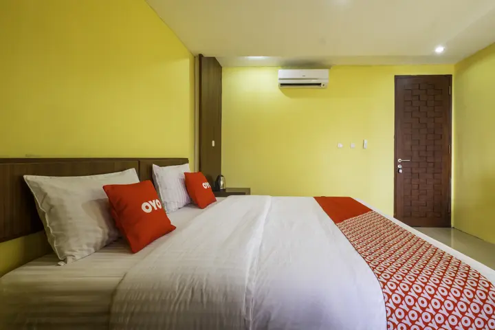 Пелабухан-рату: Capital O 1973 Guest House Toserba Selamat Syariah Pelabuhan Ratu