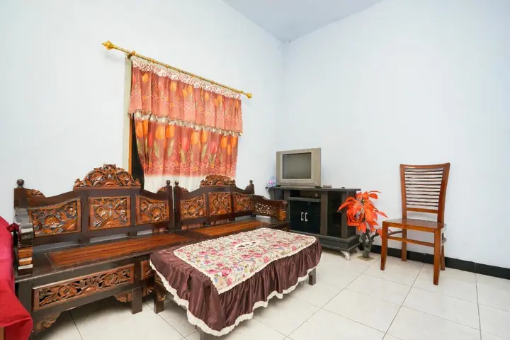Надисари: SPOT ON 2126 Bromo Indah Homestay