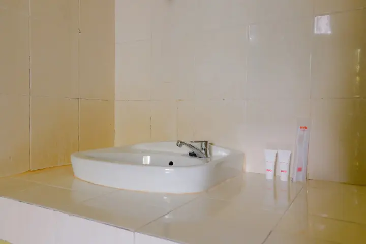 Мадиун: OYO 1784 Hj. Aniek Residence